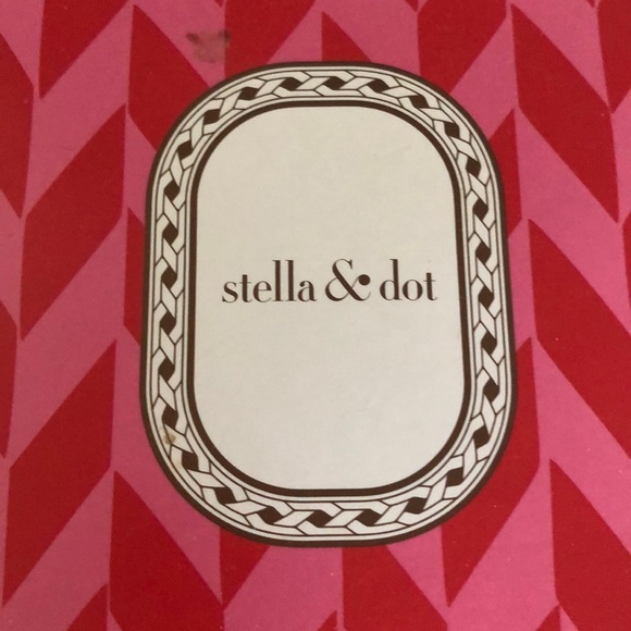 Cute Stella & dot wrap bracelet - Picture 2 of 3